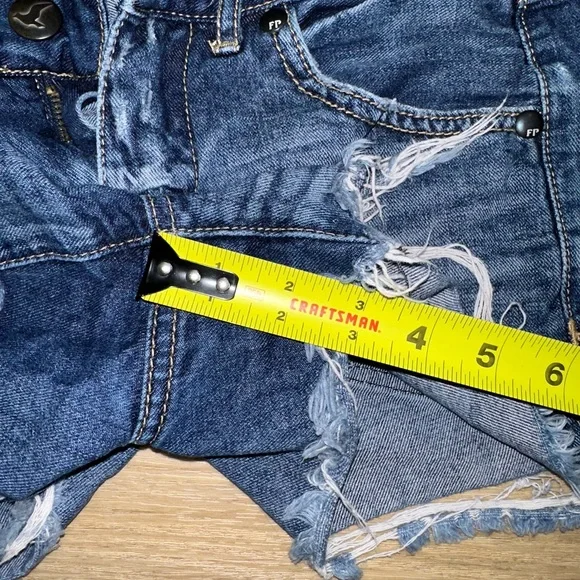 Free People Dark Blue Distressed Jean Shorts Size 25 - Picture 6 of 6